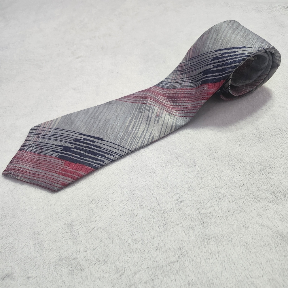 Vintage CHRISTIAN DIOR Men's Silk Neck Tie Grey Red Navy Blue Office‎ Career